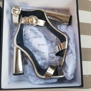 NEW Kendall and Kylie "Giselle" Pumps